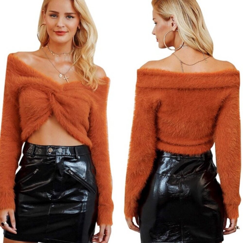 NWT ELODIE Pumpkin Spice Furry Crossover Crop Sweater Off Shoulder LG